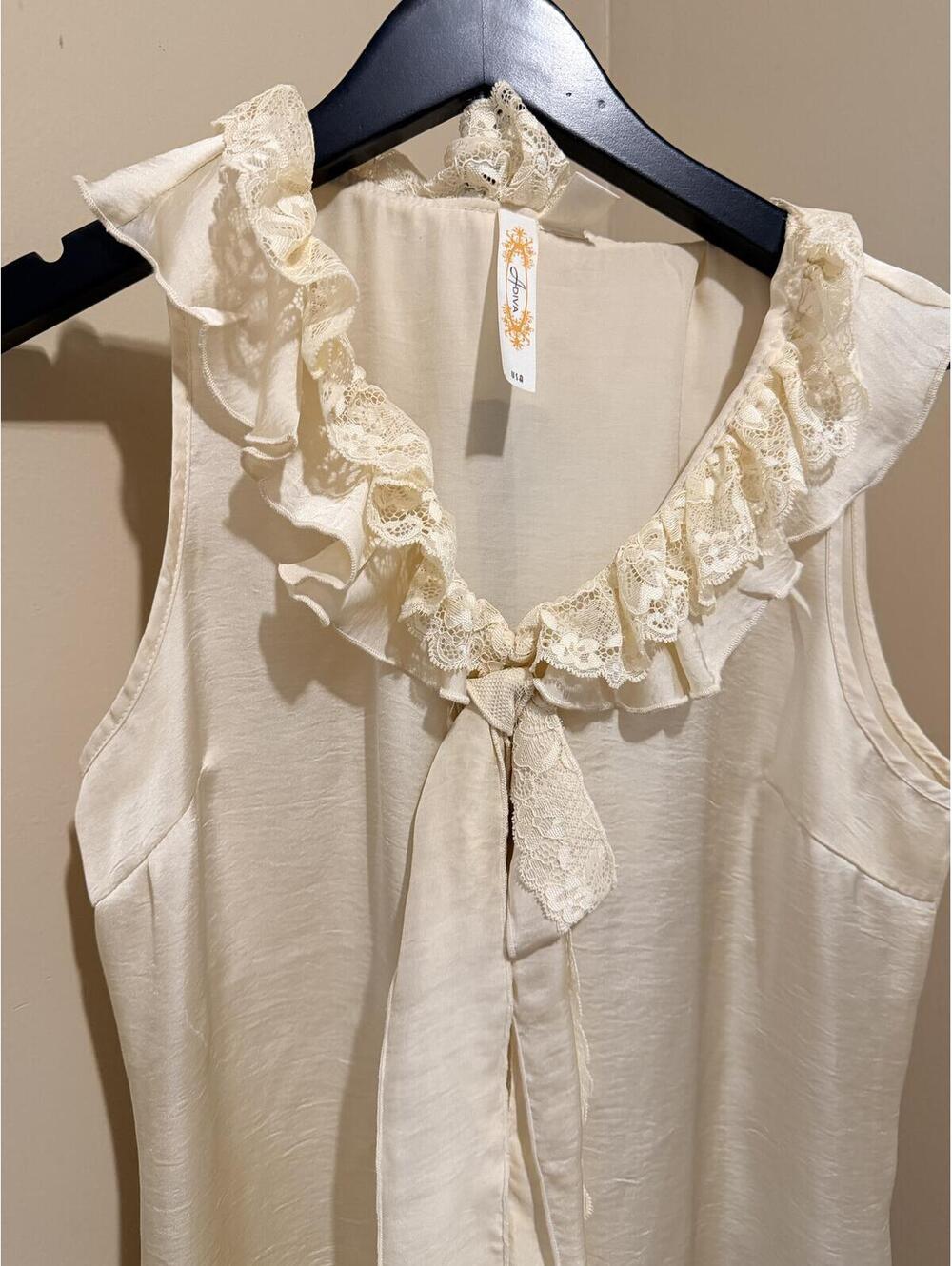 Diva Cream Lace Ruffle Tie Neck Sleeveless Blouse Size M - Picture 2 of 6